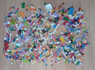 Gran Lote Piezas y Muñecos Lego y Playmobil