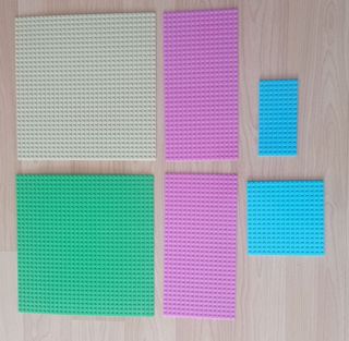 Gran Lote Piezas y Muñecos Lego y Playmobil