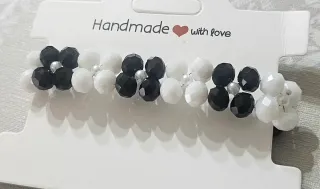 Bracciale perline bianche e nere