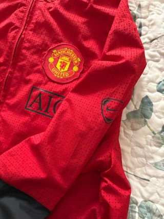 Chaqueta Manchester United Nike Roja y Negra