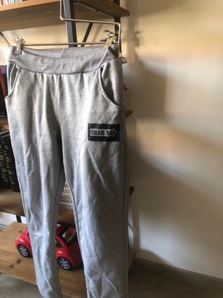 Pantalón chándal gris