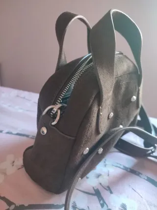 Bolso Parfois marrón con tachuelas