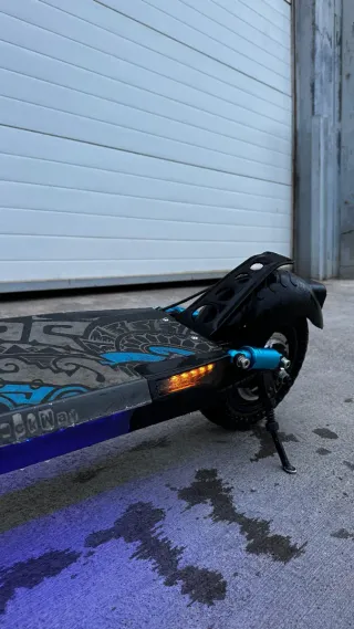 Patín Eléctrico Rockway Suspensión LED