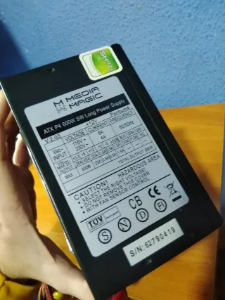 Fuente Alimentación Gaming Negra