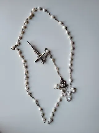 Rosario perlas y cruz