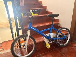 Bicicleta infantil azul BTWIN