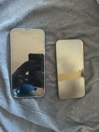 iPhone 13 Pro Max y iPhone 15 para piezas rotos