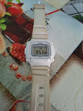 Orologio Casio Digitale Bianco e Beige
