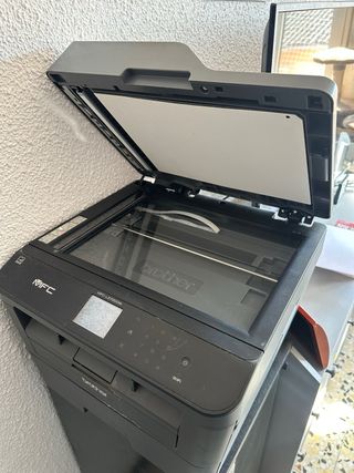 Impresora Brother MFC-L2720DW WiFi