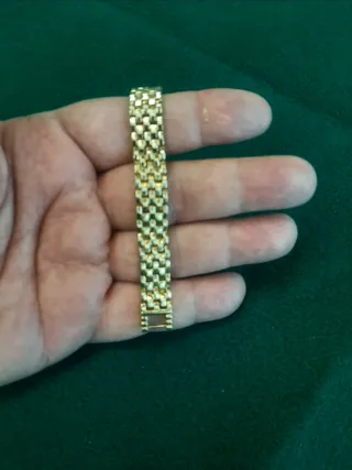 Pulsera bañada en oro