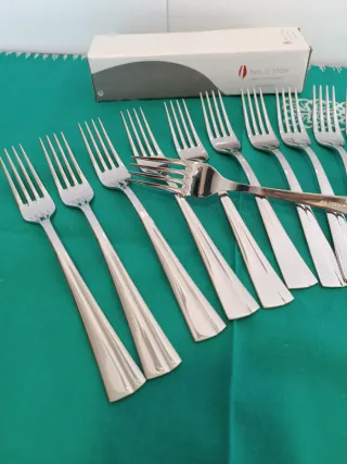12 Tenedores de Mesa