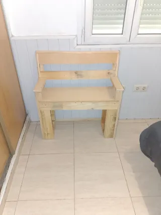 Banco de madera rústico