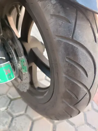 Kawasaki J300 ABS + escape h7