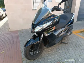 Kawasaki J300 ABS + escape h7