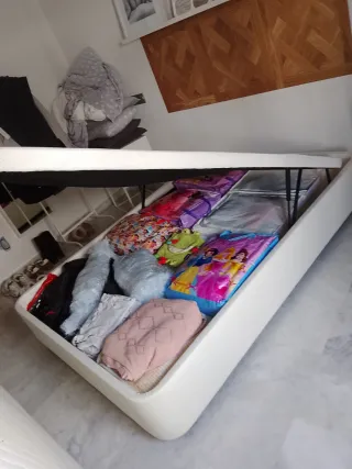 Canapé abatible polipiel 135x150