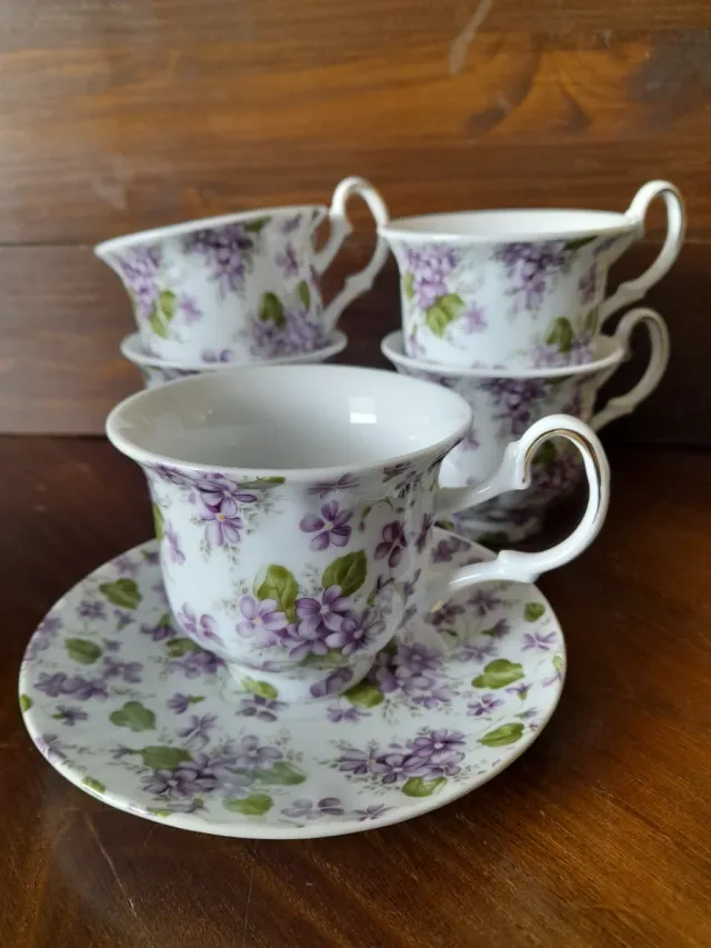 Set da tè 6+6 tazze e piatti, fantasia viole