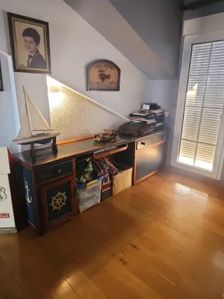 Habitación infantil marinero con barcos