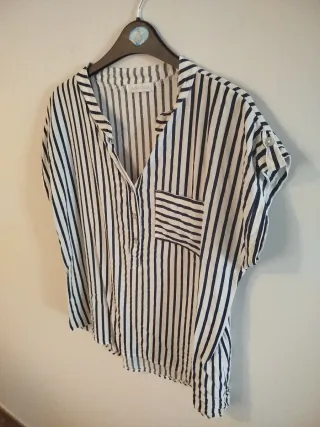 Camisa de rayas blanca y azul Talla S