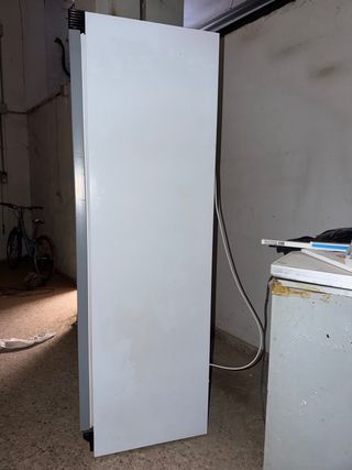 Botellero comercial La Bari 358L