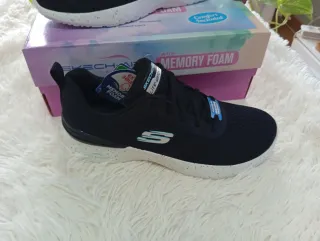 Zapatillas Skechers Talla 37 Negras y Blancas
