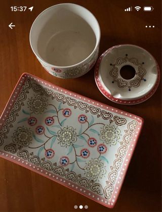 Bandeja y cenicero de cerámica pintada