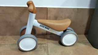 Bicicleta de Equilibrio KORIMEFA para niños