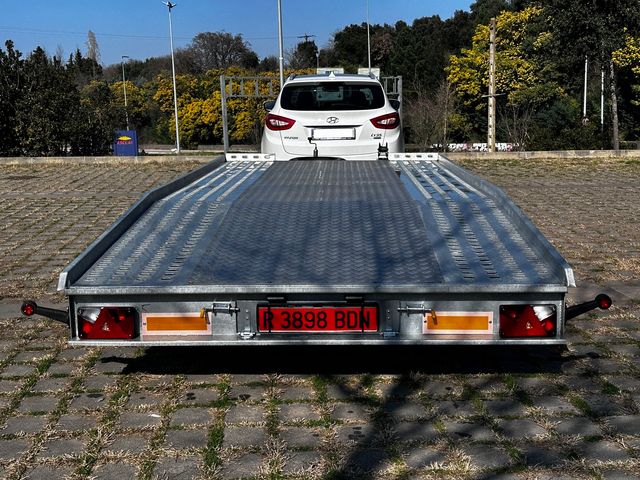 REMOLQUE PORTA COCHES BORO TRAILERS – 2.700 KG