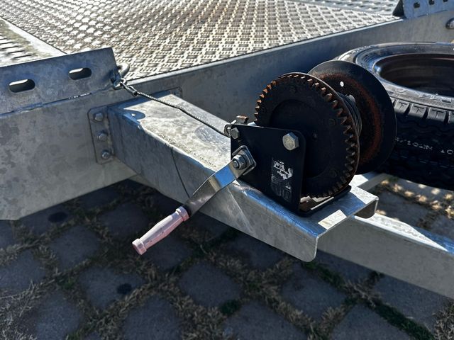REMOLQUE PORTA COCHES BORO TRAILERS – 2.700 KG