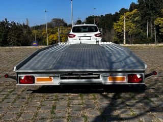 REMOLQUE PORTA COCHES BORO TRAILERS – 2.700 KG