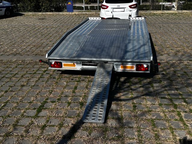 REMOLQUE PORTA COCHES BORO TRAILERS – 2.700 KG