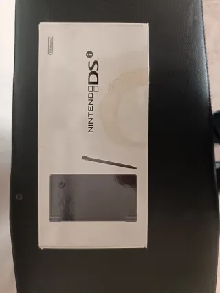 Nintendo DSi Manuales y Caja