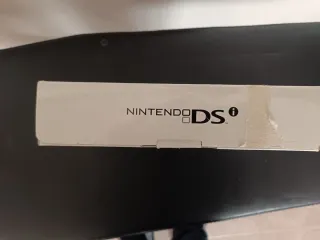 Nintendo DSi Manuales y Caja