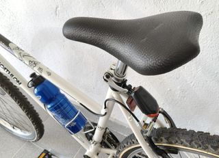 Bicicleta de montaña y paseo