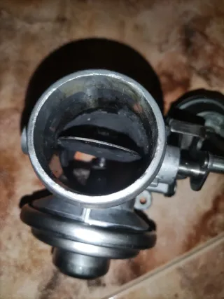 Válvula EGR VW Golf 4 1.9TDI Usada