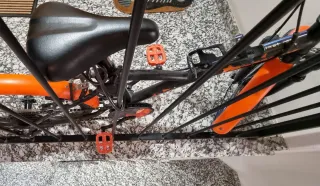 Bicicleta regalo casco VOXO