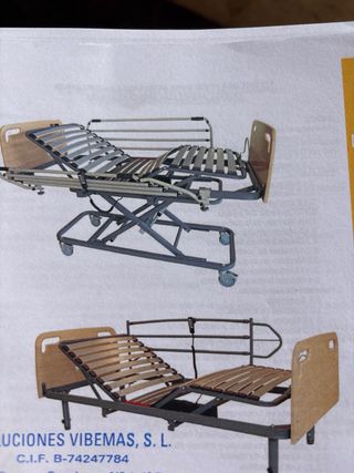 Cama eléctrica articulada para enfermos