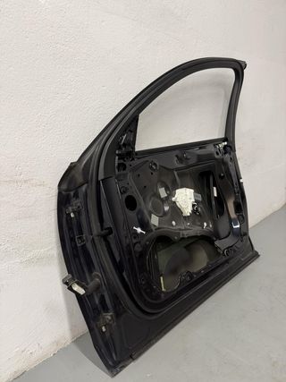 Puerta delantera derecha Audi A6 2014-2018 4G0831052