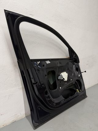 Puerta delantera izquierda Audi A6 2014-2018 4G0831051
