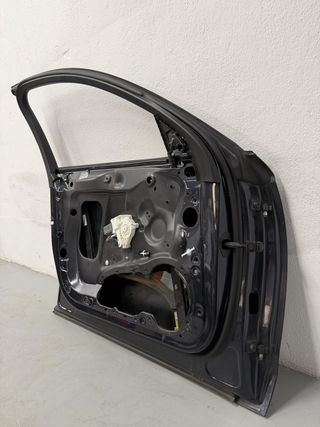 Puerta delantera izquierda Audi A6 2014-2018 4G0831051