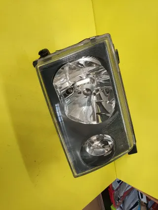 FARO DELANTERO DERECHO NISSAN TERRANO II