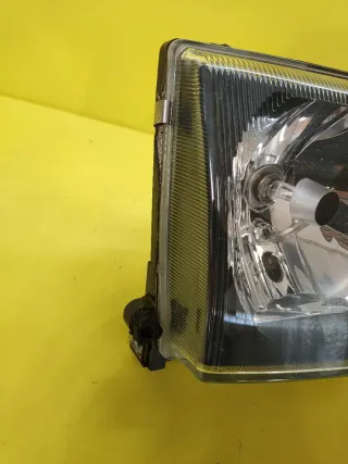 FARO DELANTERO DERECHO NISSAN TERRANO II