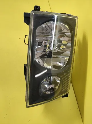 FARO DELANTERO DERECHO NISSAN TERRANO II