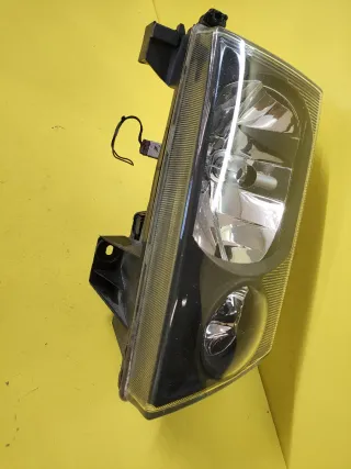 FARO DELANTERO DERECHO NISSAN TERRANO II