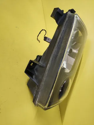 FARO DELANTERO DERECHO NISSAN TERRANO II