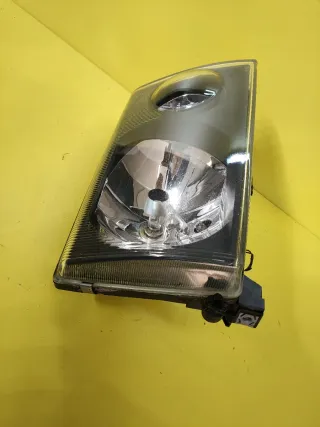 FARO DELANTERO DERECHO NISSAN TERRANO II