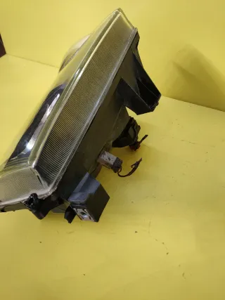 FARO DELANTERO DERECHO NISSAN TERRANO II