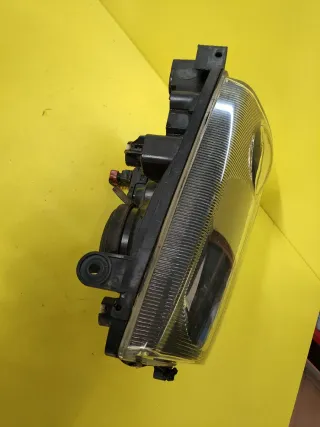 FARO DELANTERO DERECHO NISSAN TERRANO II