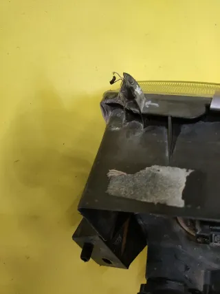 FARO DELANTERO DERECHO NISSAN TERRANO II