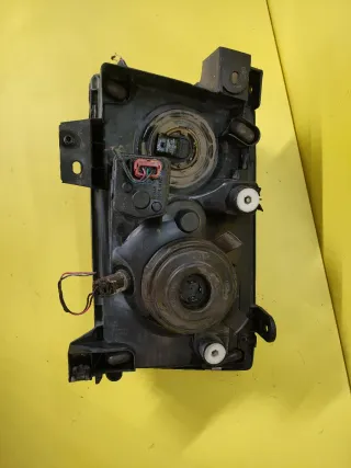 FARO DELANTERO DERECHO NISSAN TERRANO II