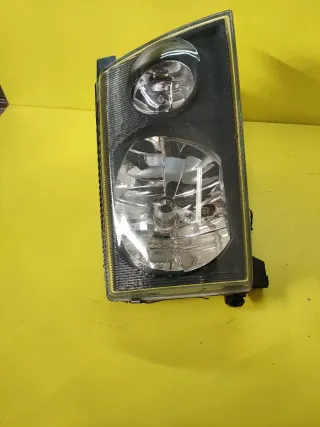 FARO DELANTERO DERECHO NISSAN TERRANO II